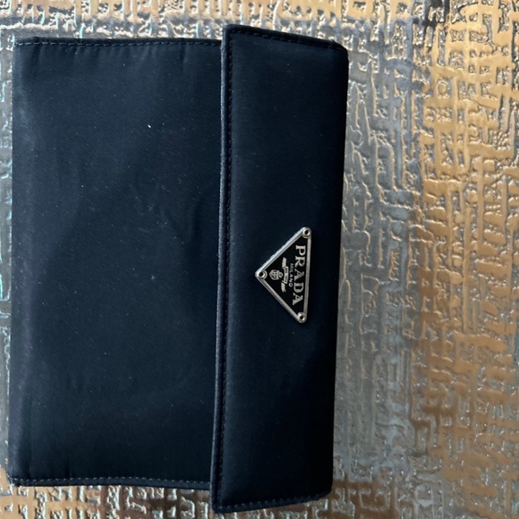 Black Prada wallet - Picture 2 of 7